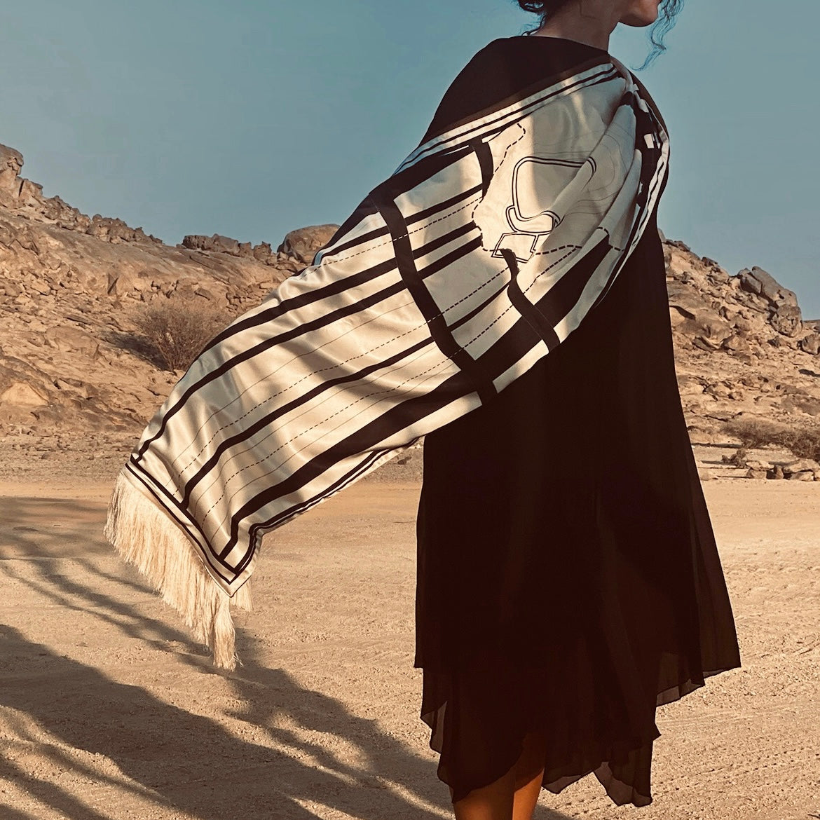 ALULA SHAWL